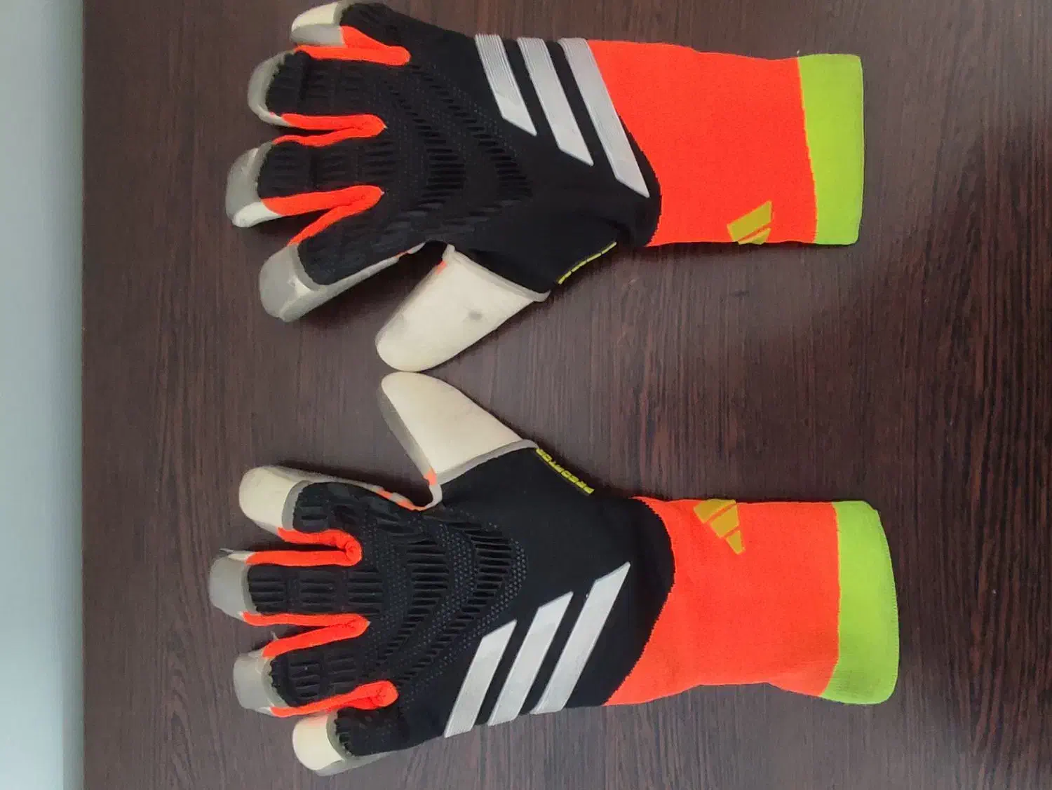 ستکش دروازه بانی آدیداس پردیتور فینگر تیپ|تجهیزات ورزشی|شیراز, پودنک|دیوار