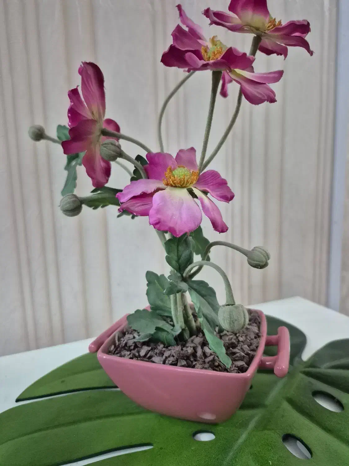 تعدادی دیوار کوب|مجسمه، تندیس، ماکت|کرج, فاز ۴ مهرشهر|دیوار