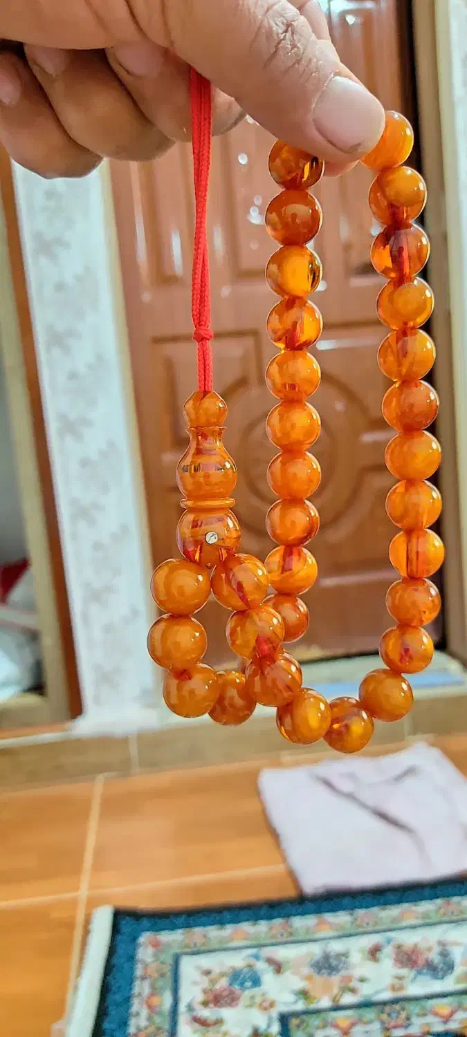 یک عدد تسبیح کهربای استاد ناصر بهمنی|جواهرات|کرمانشاه, |دیوار