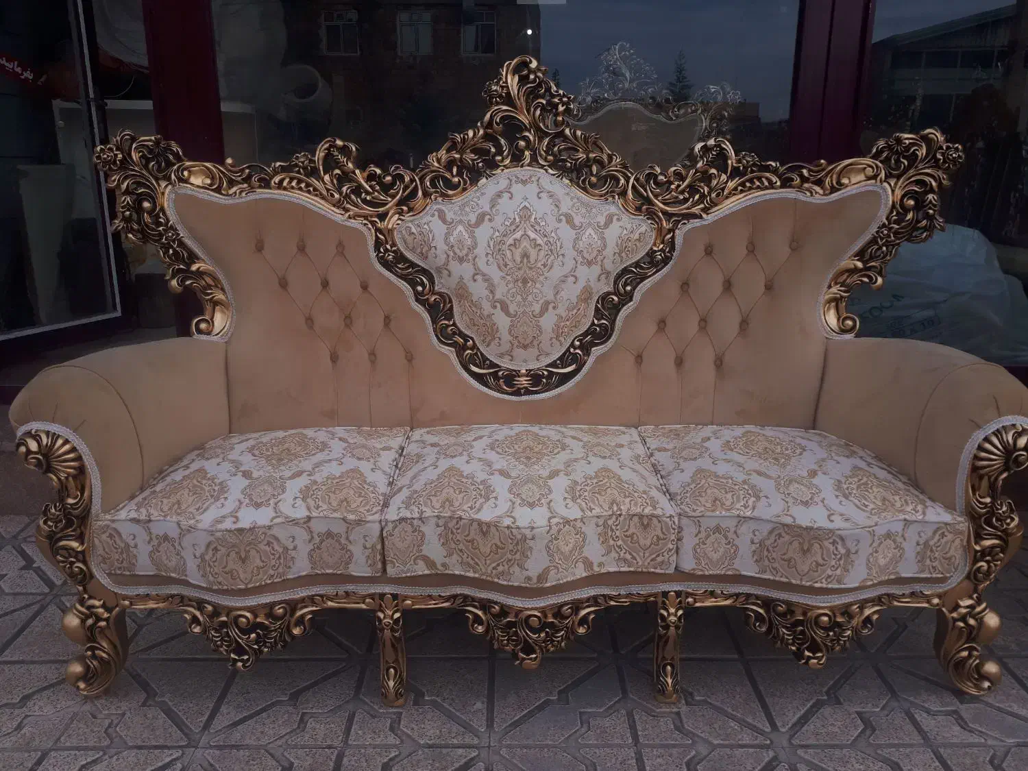 تعمیرات تخصصی انواع مبل پذیرفته میشود|خدمات پیشه و مهارت|خوی, |دیوار