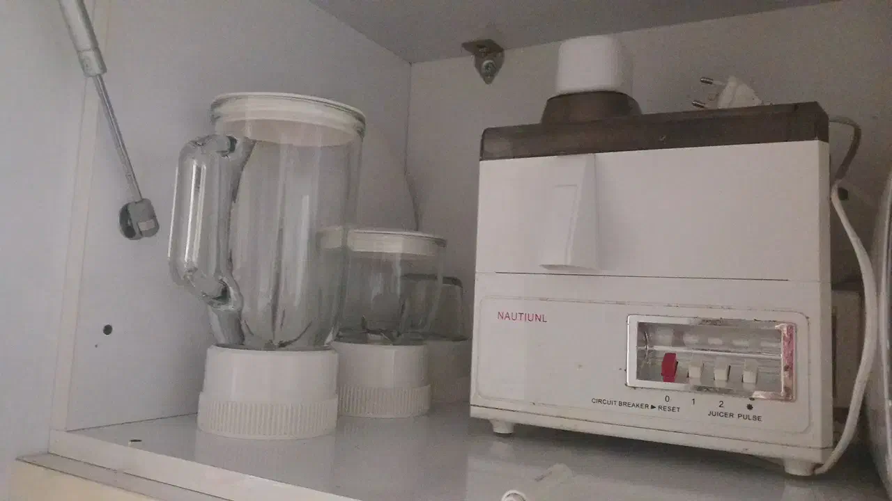 میوه  فشار  سه میلیون  از ملکان|سایر لوازم برقی|ملکان, |دیوار