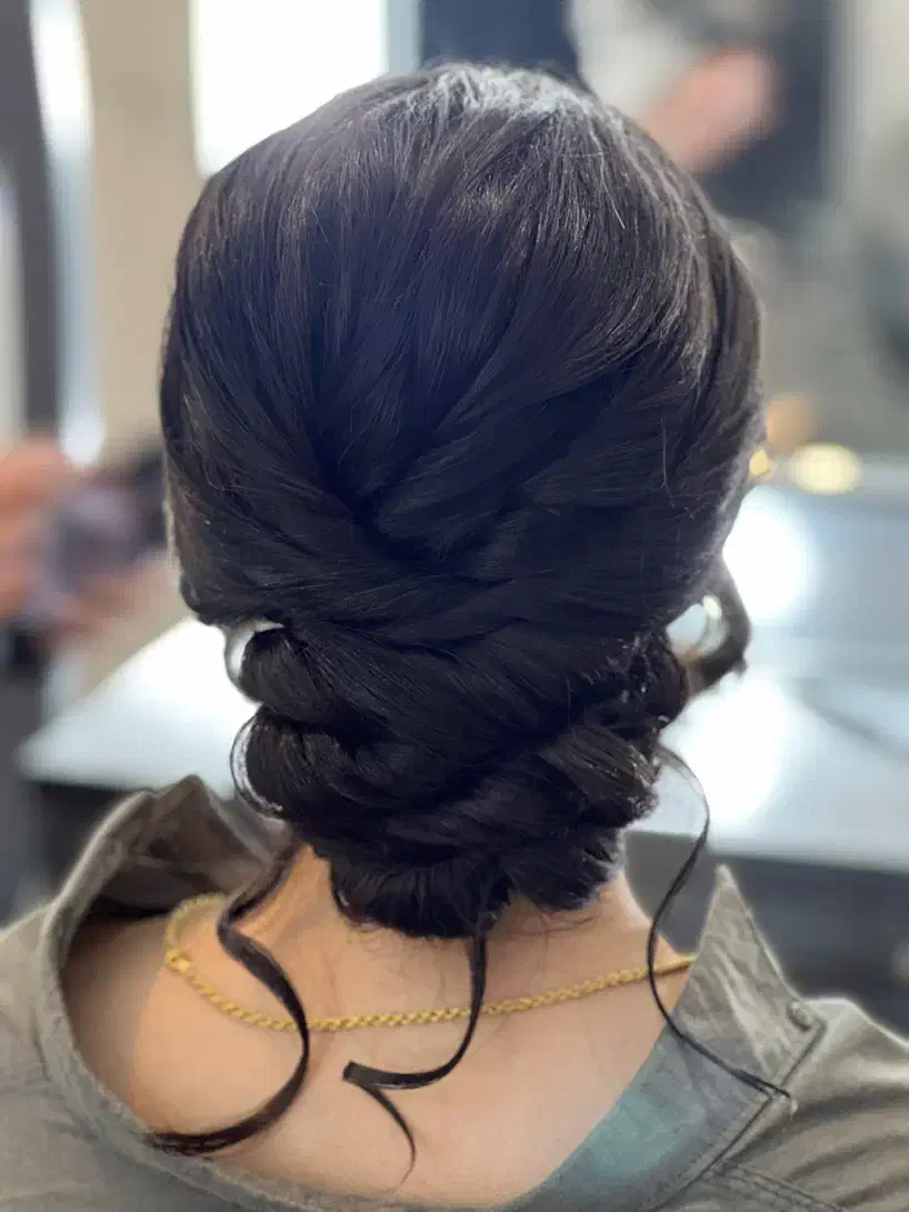 میکاپ و شنیون و کاشت مژه|خدمات آرایشگری و زیبایی|ارومیه, |دیوار