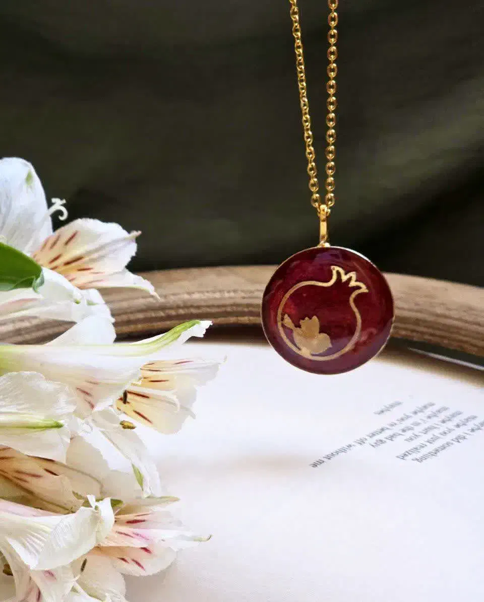 زیورآلات یلدایی رزینی( گردنی گوشواره گیره سر و.)|زیورآلات و اکسسوری|کاشان, ۲۲ بهمن|دیوار