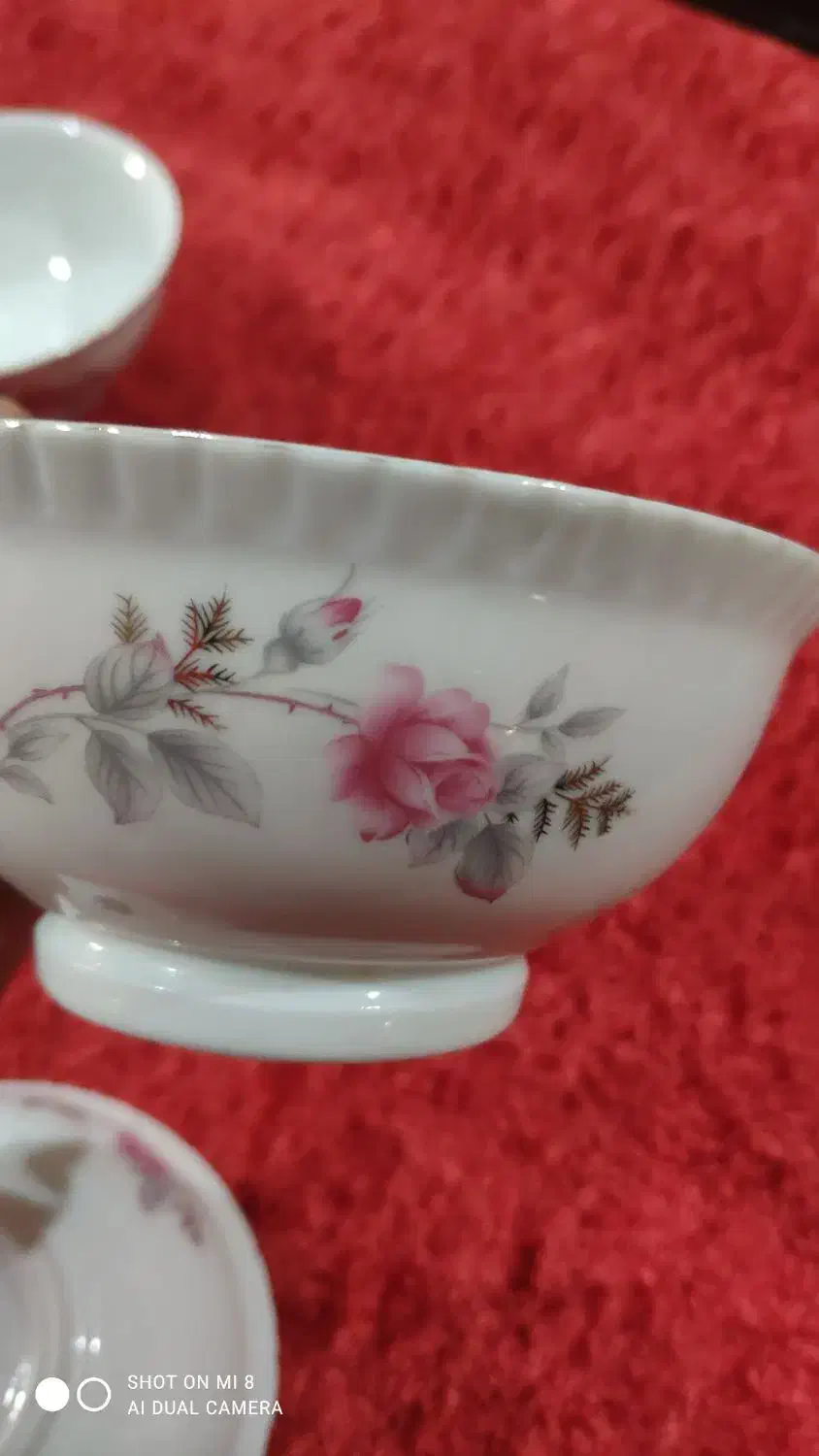 دو سری کاسه چینی ۴ تایی|ظروف سرو و پذیرایی|برازجان, |دیوار