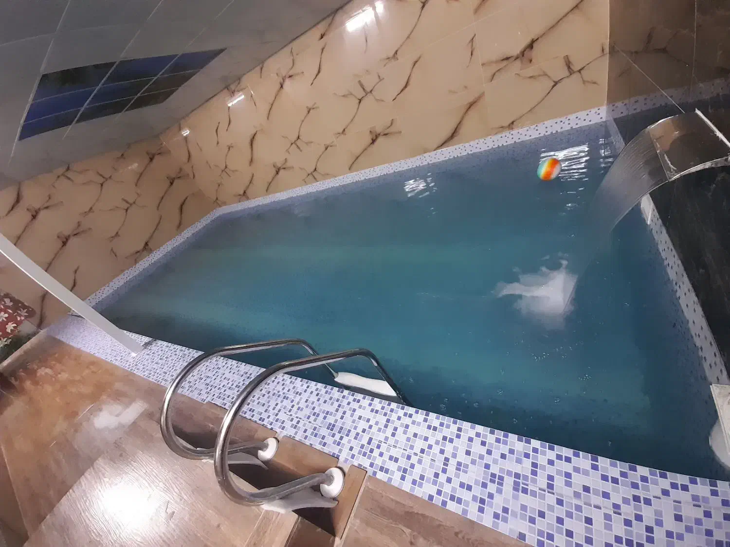 ویلا استخردار انزلی دوبلکس فول امکانات استخر مالک|اجارهٔ کوتاهمدت ویلا و باغ|بندر انزلی, بشمن|دیوار