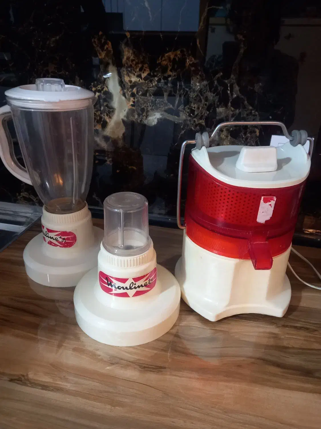 آب میوه گیر مخلوط کن آسیاب قیمت ۳میلیون|آبمیوهگیر و آبمرکباتگیر|خرمدره, |دیوار