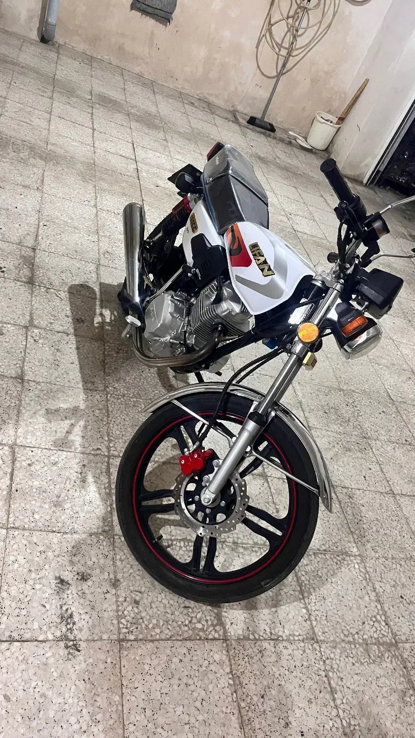 هندا۲۰۰ ۱۴۰۴|موتورسیکلت|آستارا, |دیوار