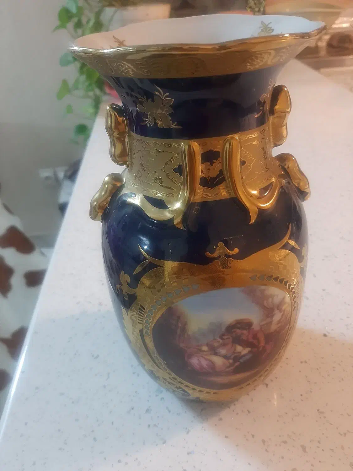 گلدان|کلکسیون اشیاء عتیقه|اراک, |دیوار