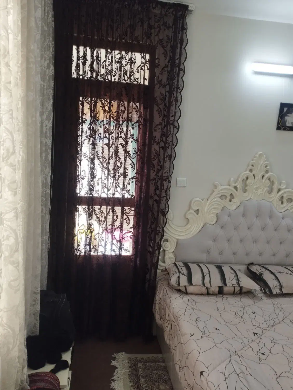 سرویس خواب|تخت و سرویس خواب|گلبهار, شهر جدید گلبهار|دیوار