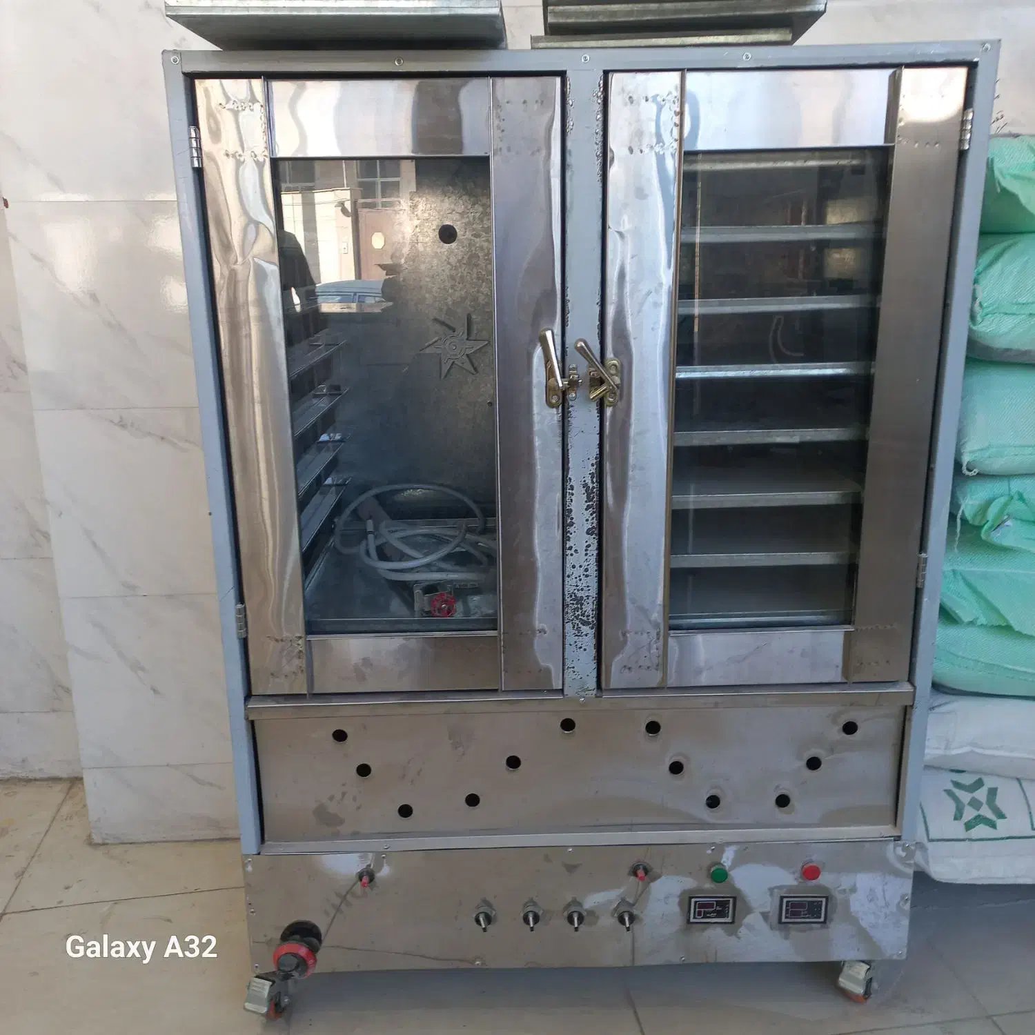 دستگاه فر ۱۶سینی نو واستفاده نشده|کافیشاپ و رستوران|شاهرود, |دیوار