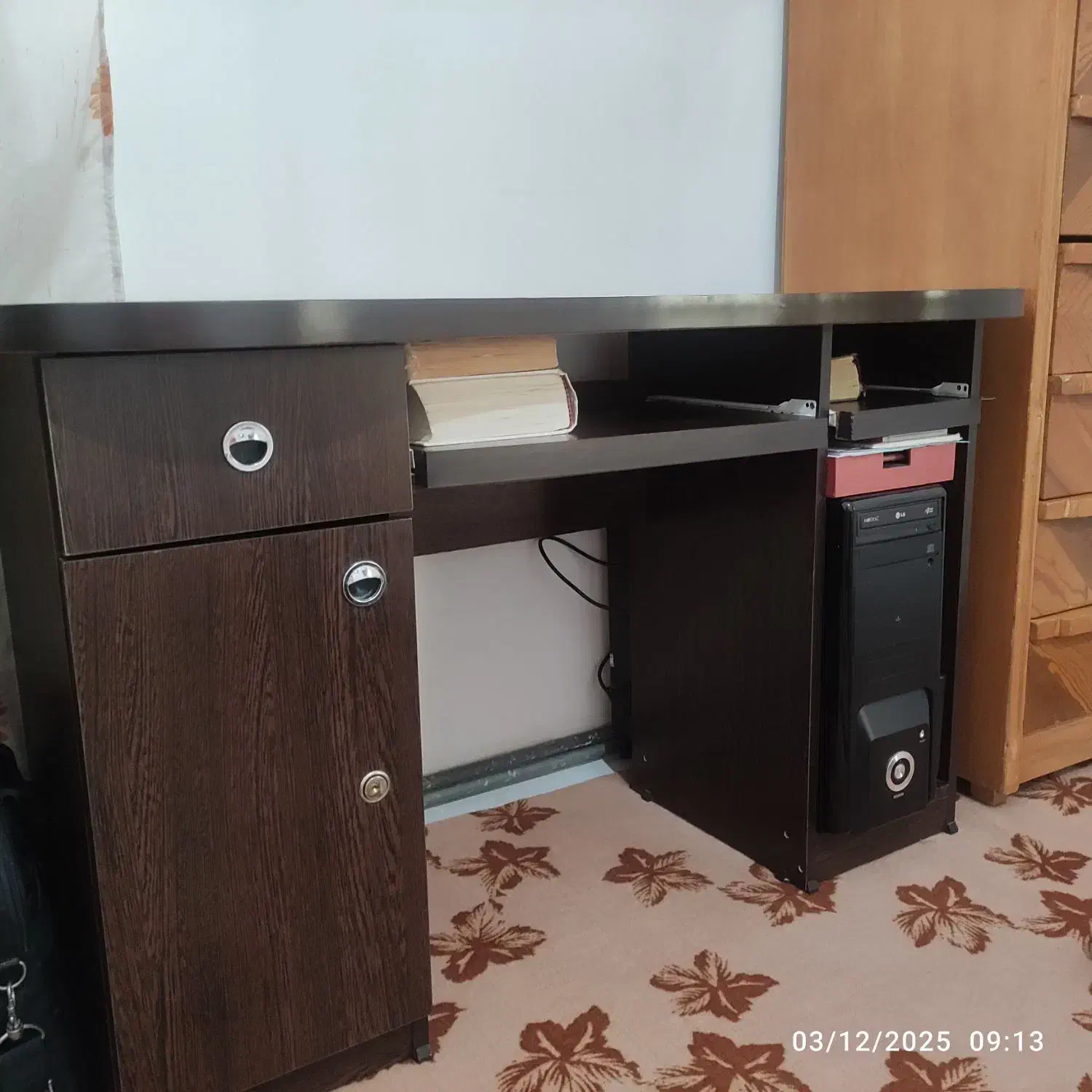دراور و میز کامپیوتر درحد نو|میز تحریر و کامپیوتر|اسلام‌‌آباد غرب, |دیوار