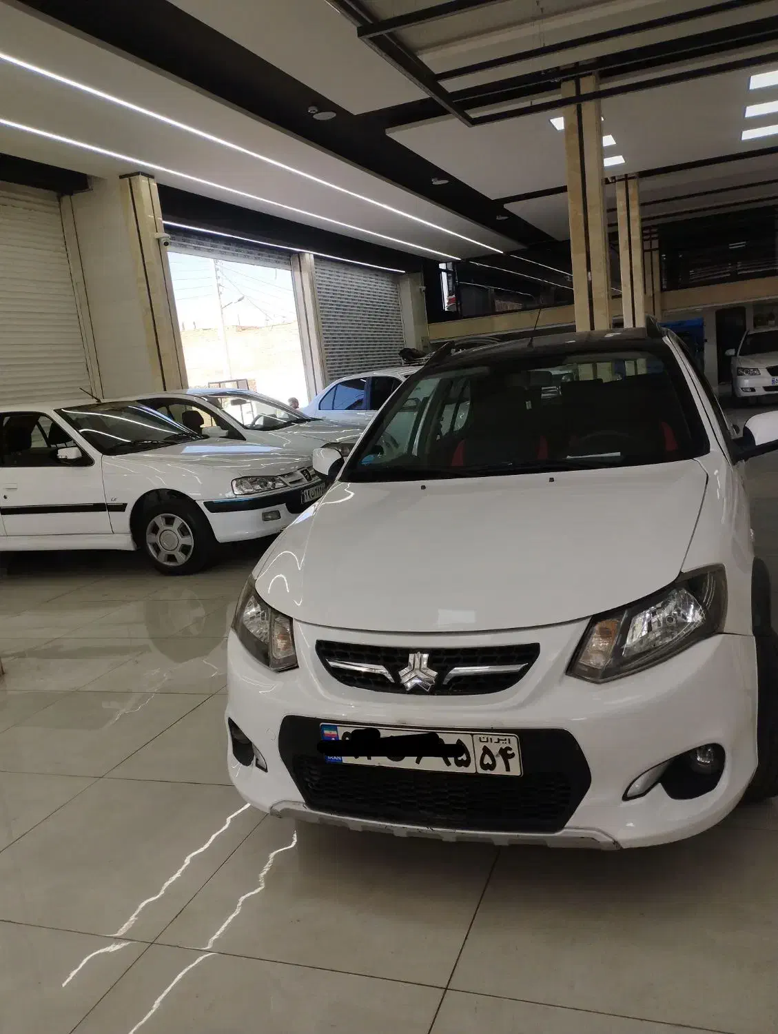 کوییک آر سفید مشکی مدل ۴۰۰ بصورت نقدواقساط|خودرو سواری و وانت|یزد, |دیوار