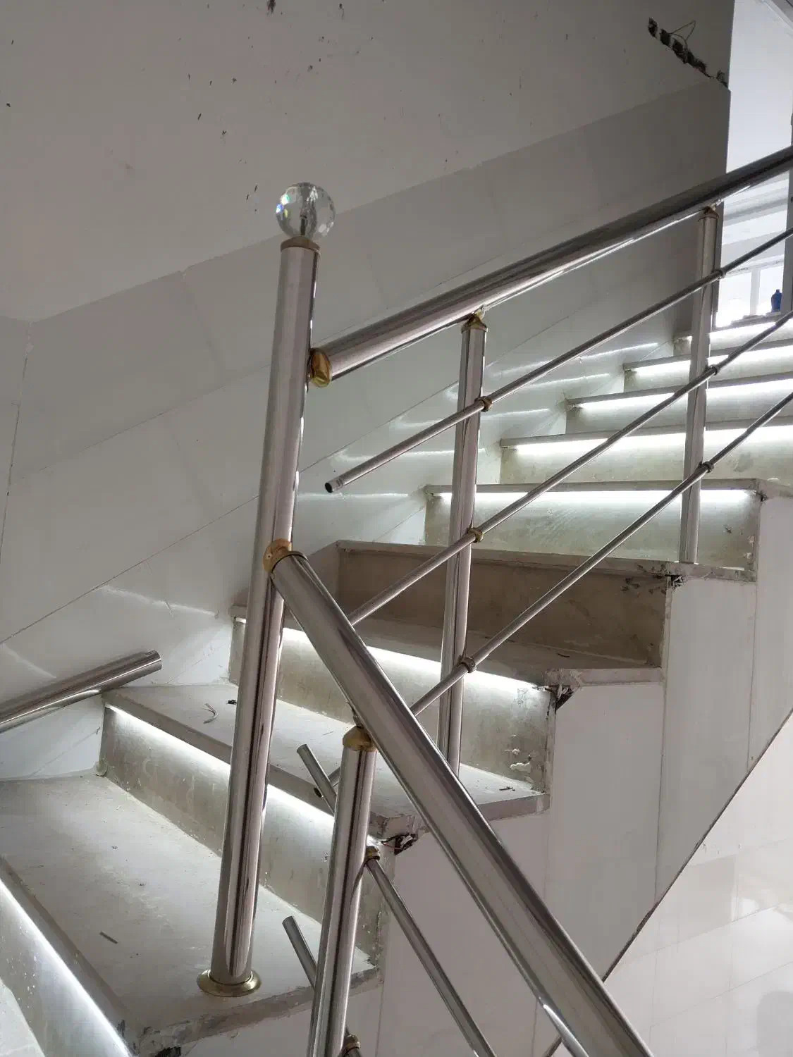 نصب انواع نرده استیل|خدمات پیشه و مهارت|ثلاث باباجانی, |دیوار