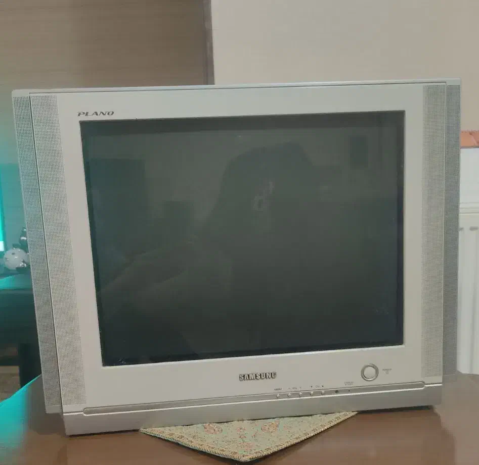 تلویزیون 21 اینچ سامسونگ|تلویزیون و پروژکتور|شیراز, اصلاحنژاد|دیوار