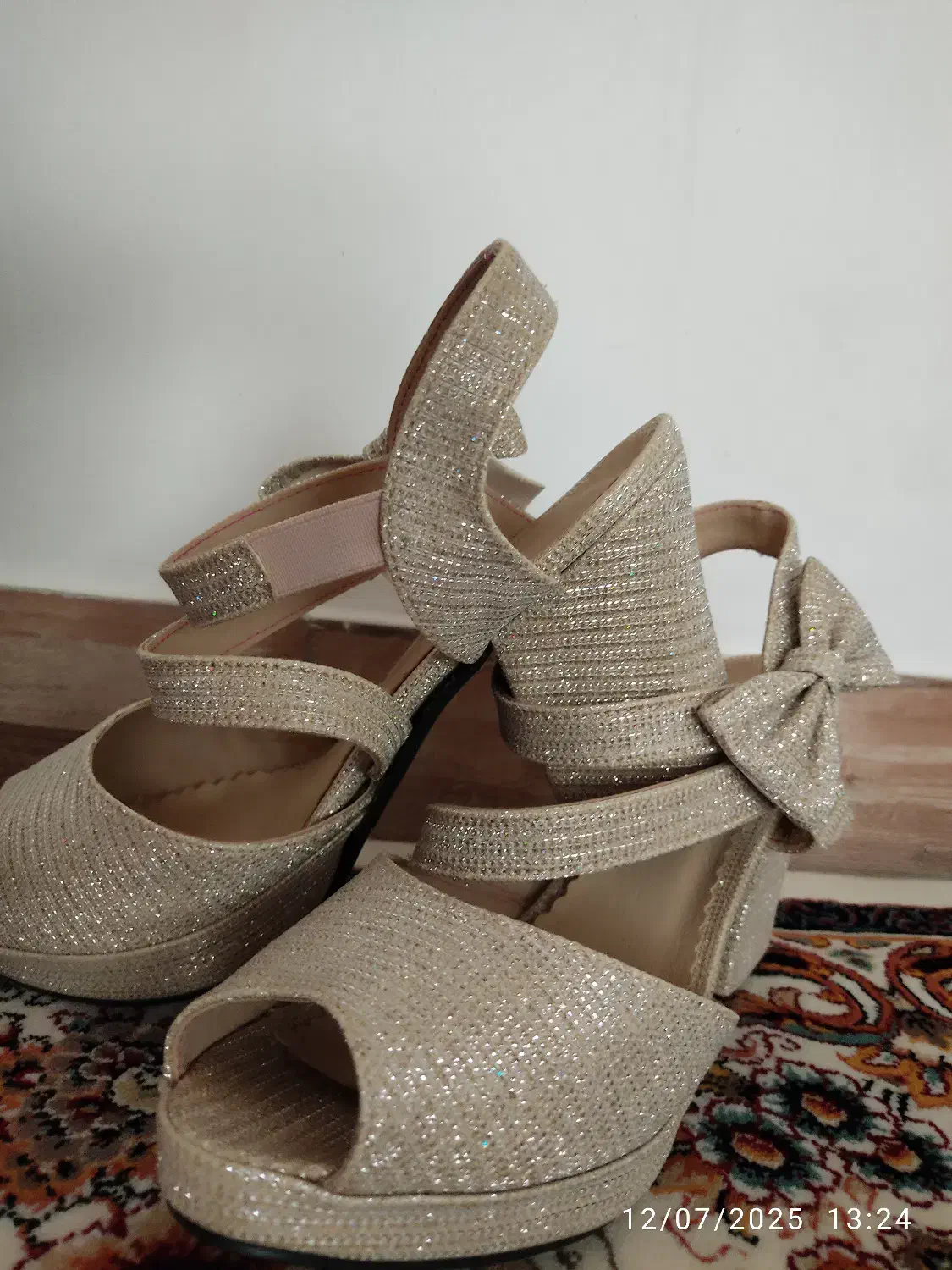 کفش زنانه و دخترانه|کیف، کفش، کمربند|اردبیل, |دیوار