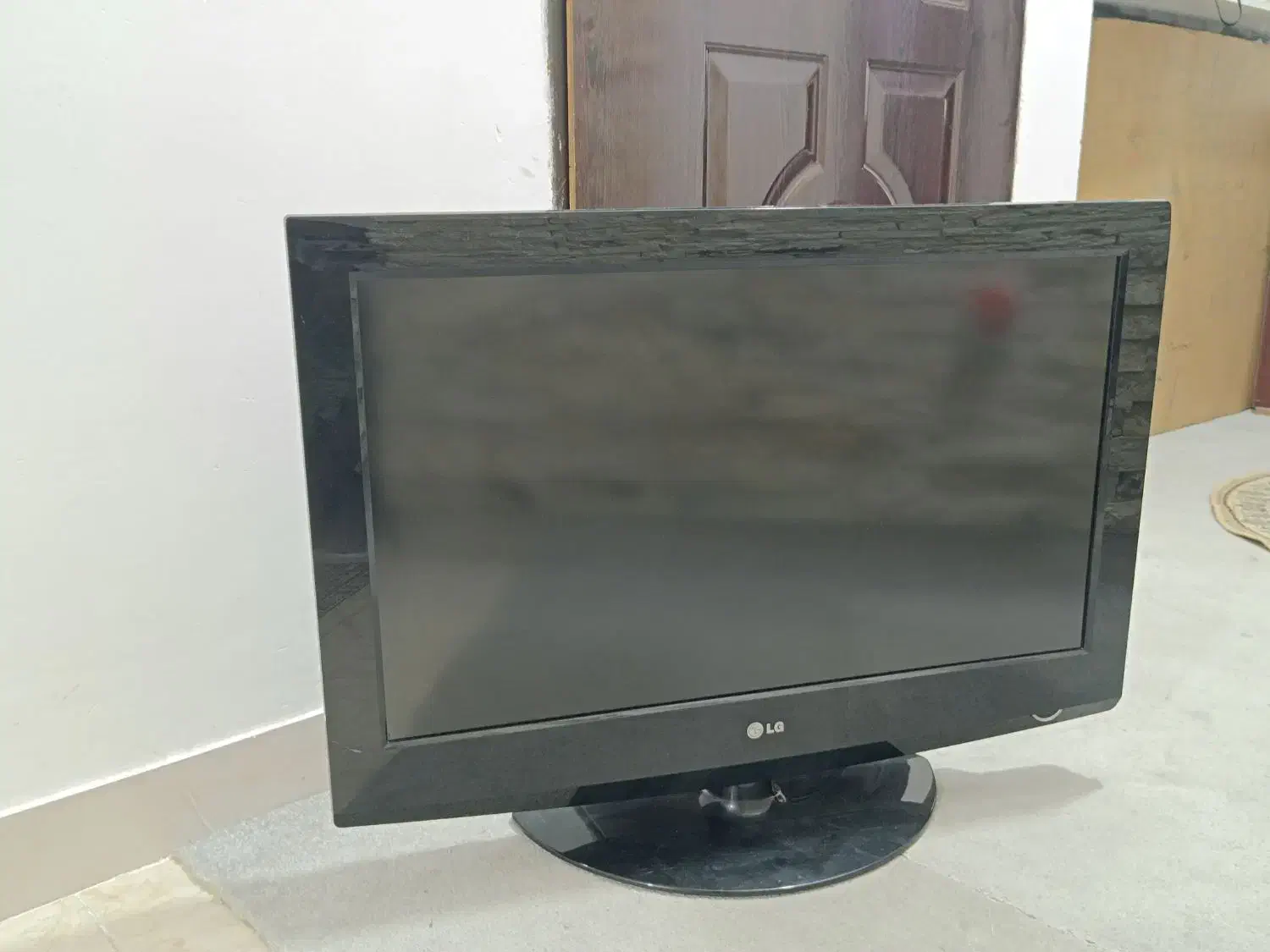 تلویزیون LG|تلویزیون و پروژکتور|قشم, |دیوار
