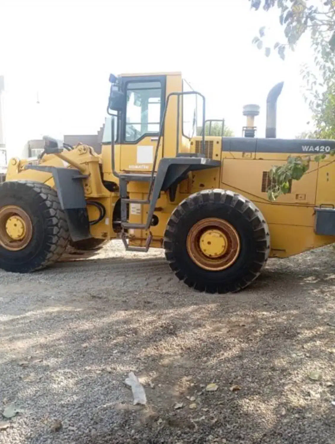 لودر کوماتسو ۴۲۰|خودرو سنگین|تهران, شهرک غرب|دیوار