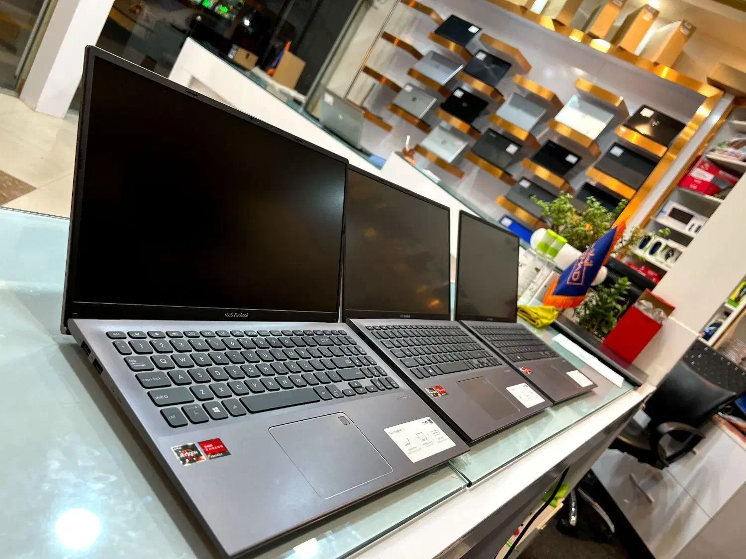 فروش انواع لپتاپ surface/dell/Asus/hpدم قسط|رایانه همراه|تهران, میرداماد|دیوار
