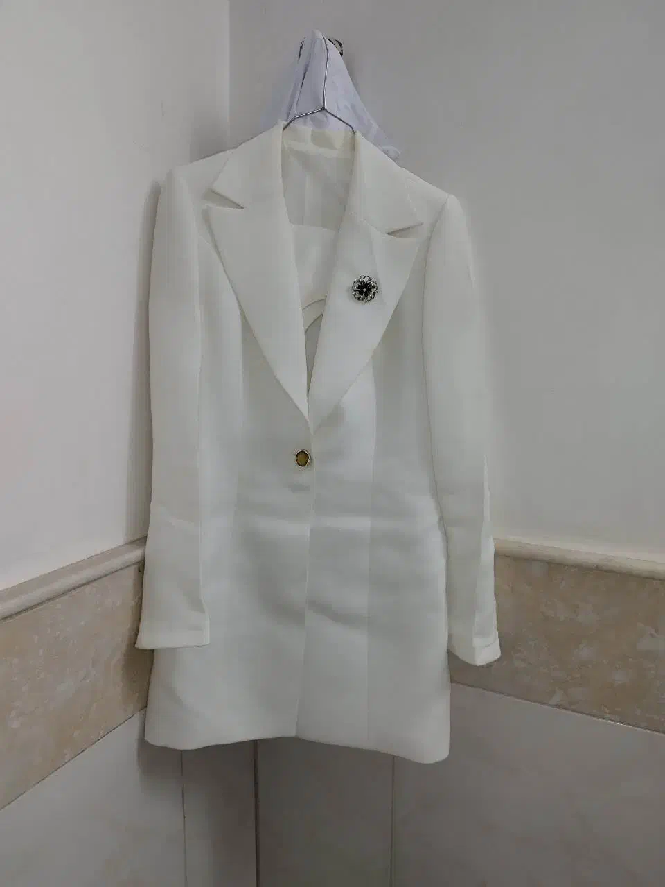 کت و شلوار سفید شیک|لباس|قم, انسجام|دیوار