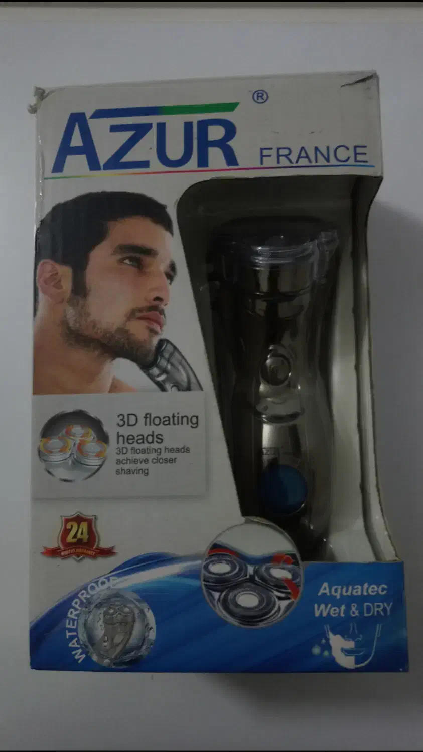 ریش تراش 3 تیغ با خط زن. نو|آرایشی، بهداشتی، درمانی|مشهد, شهید هاشمی نژاد|دیوار