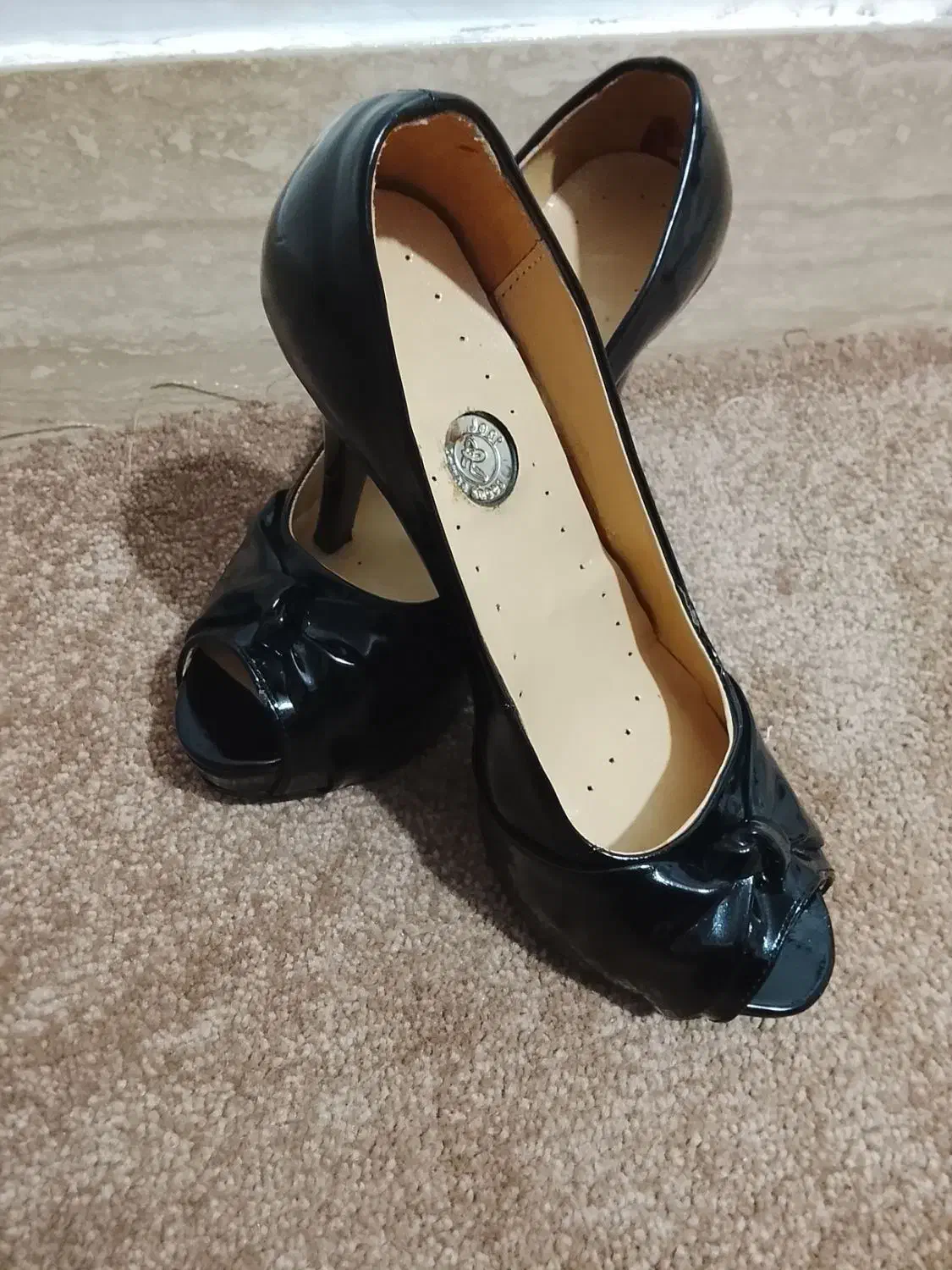 کفش مجلسی|کیف، کفش، کمربند|مینودشت, |دیوار