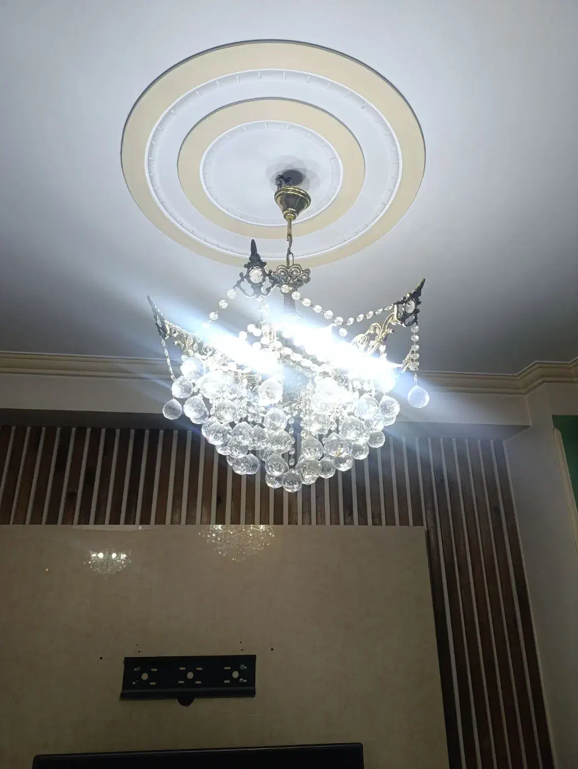 دو عدد لوستر شش شاخه برنز در حدنو|لوستر و چراغ آویز|تهران, خزانه|دیوار