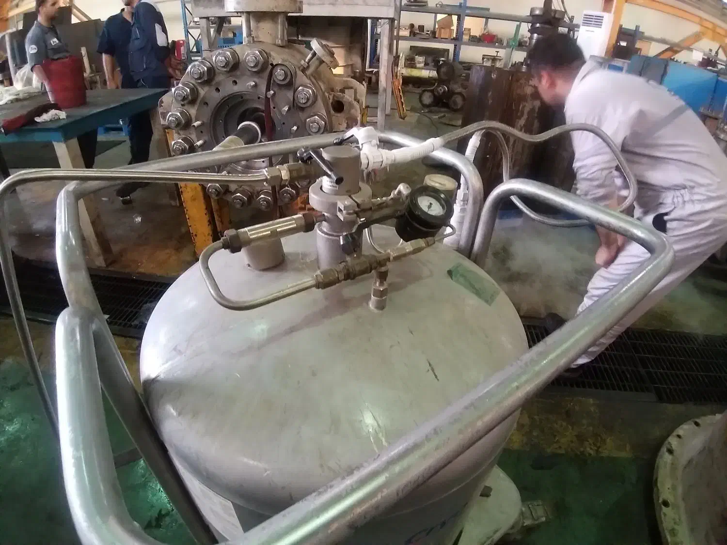 انجام انواع لوله کشی.جزئی و کلی.نصب پمپ.|خدمات پیشه و مهارت|بندر کنگان, |دیوار