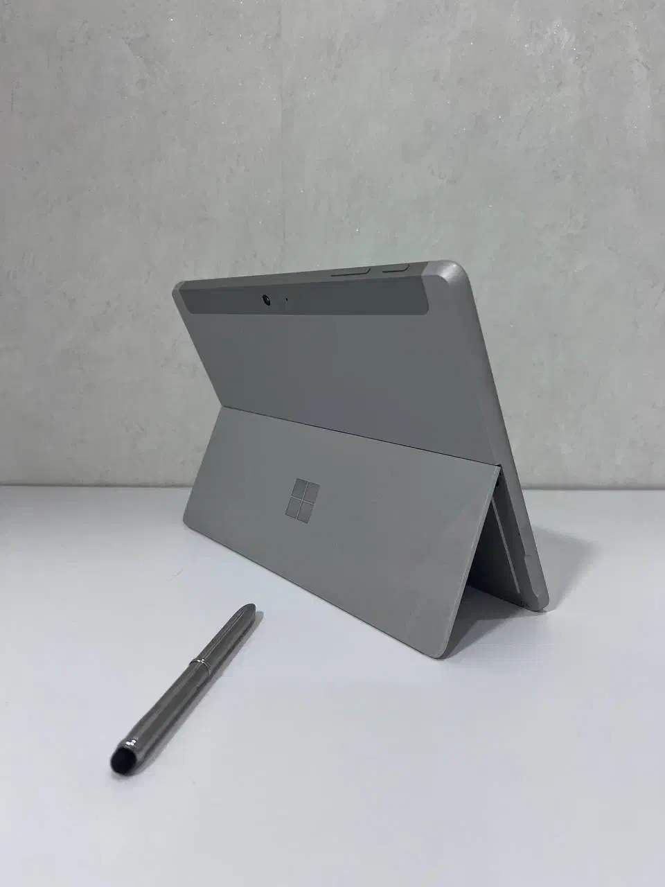 تبلت ویندوزی سرفیسgo رم ۸ برند مایکروسافت +قلم|تبلت|تهران, میدان ولیعصر|دیوار