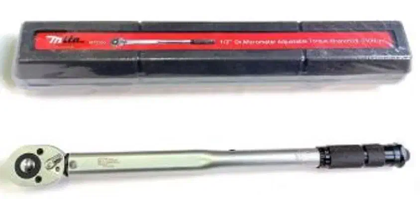 ترکمتر/تراز و متر لیزری/خط کش سیلندر-پخش ابزارنوین|ابزارآلات|اردبیل, |دیوار