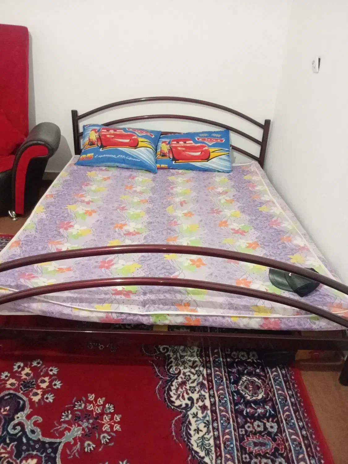 تخت خواب آهنی دو نفره|تخت و سرویس خواب|تاکستان, |دیوار