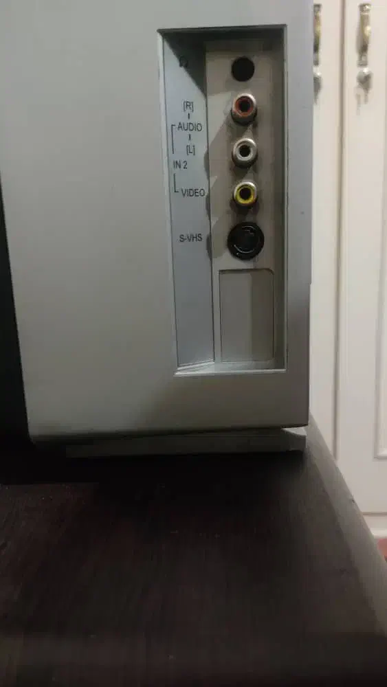 تلویزیون SANAM سایز بزرگ سالم و تمیز فوری|تلویزیون و پروژکتور|اندیشه, اندیشه فاز ۳|دیوار