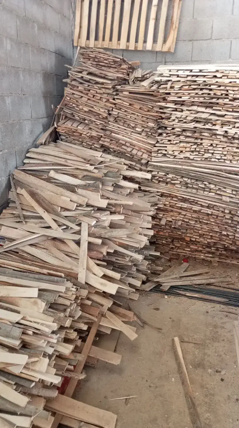 فروش مقداری تخته پالت|عمده‌فروشی|خمینی‌شهر, |دیوار