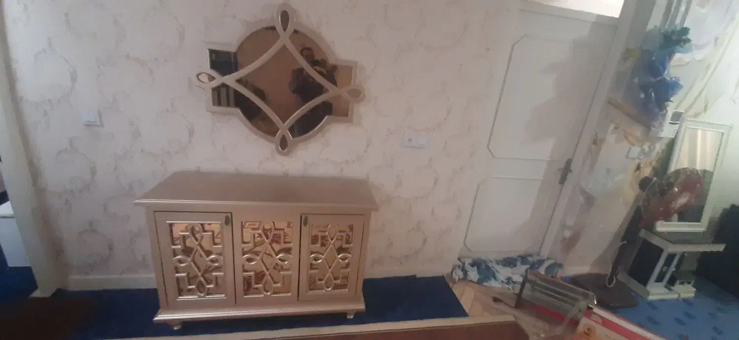 اینه و کنسول|بوفه، ویترین، کنسول|ملایر, |دیوار