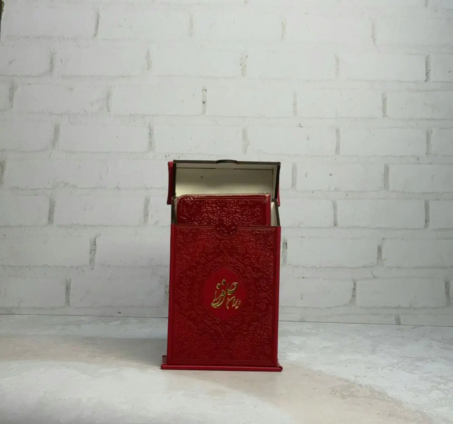 دیوان حافظ در رنگ بندی های متنوع|کتاب و مجله ادبی|مشهد, شهید رضوی|دیوار