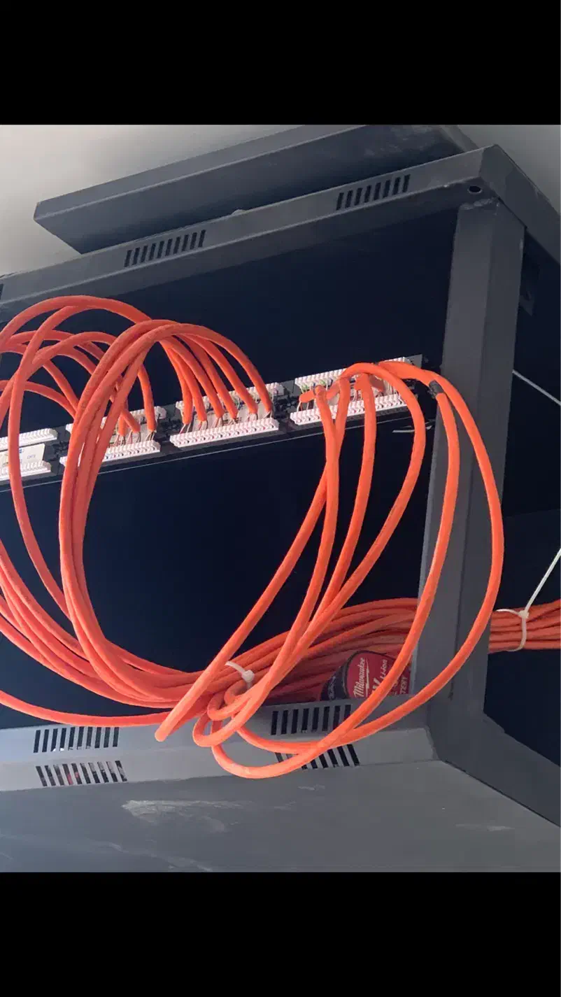 نصاب نصب تعمیروفروش دوربین مداربسته برقکاری دزگیر|خدمات پیشه و مهارت|تهران, دستغیب|دیوار