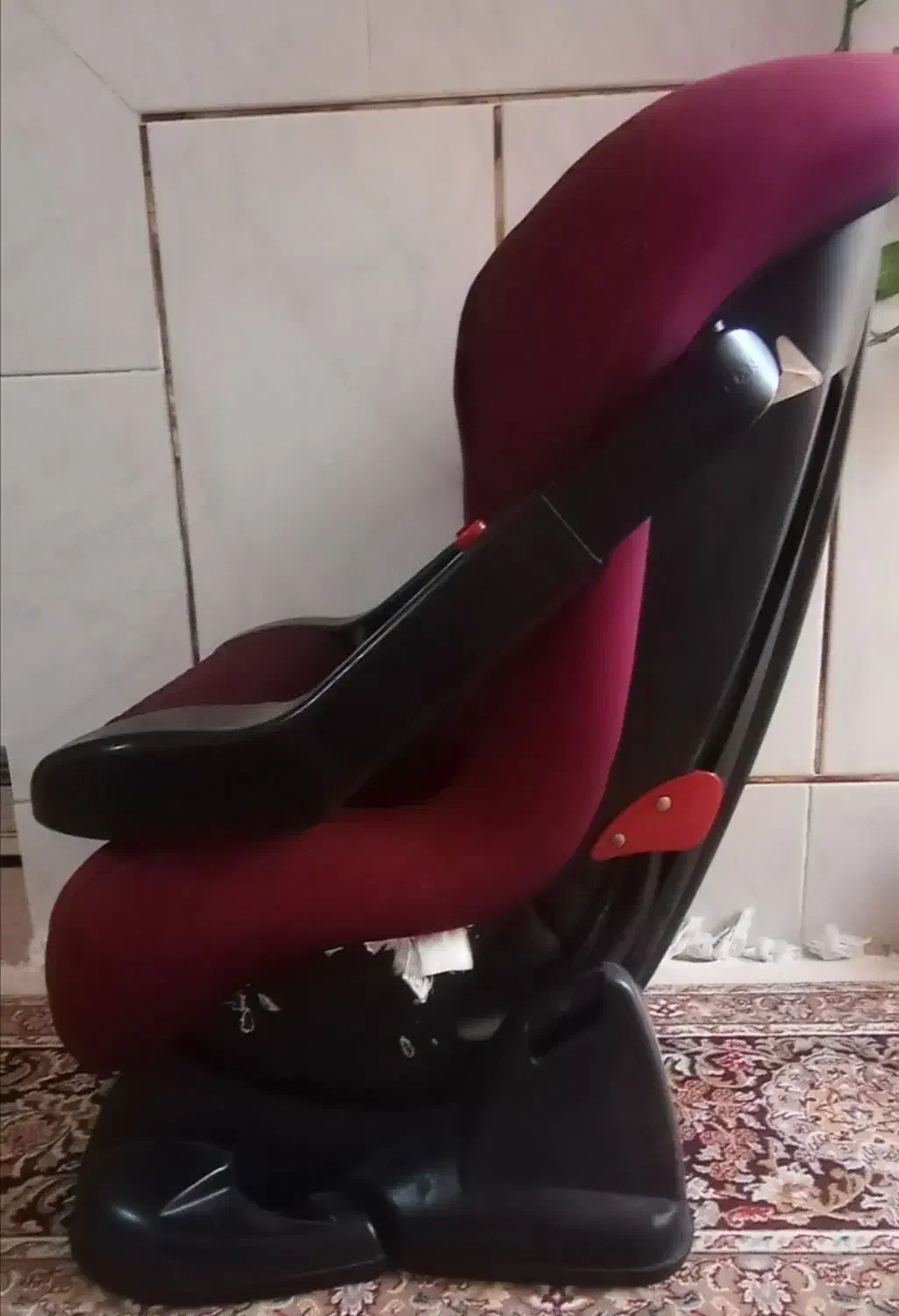 صندلی بچه دست دوم، کاملاً سالم و تمیز|کالسکه و لوازم جانبی|دلیجان, |دیوار