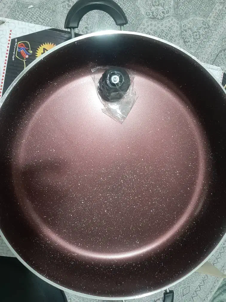 ماهیتابه نو دارایی کارتون|ظروف پخت‌وپز|آبیک, |دیوار