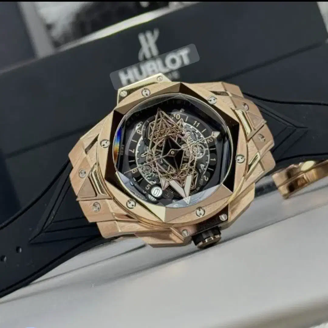 ساعت مچی هابلوت شرکتی نو|ساعت|ارومیه, |دیوار