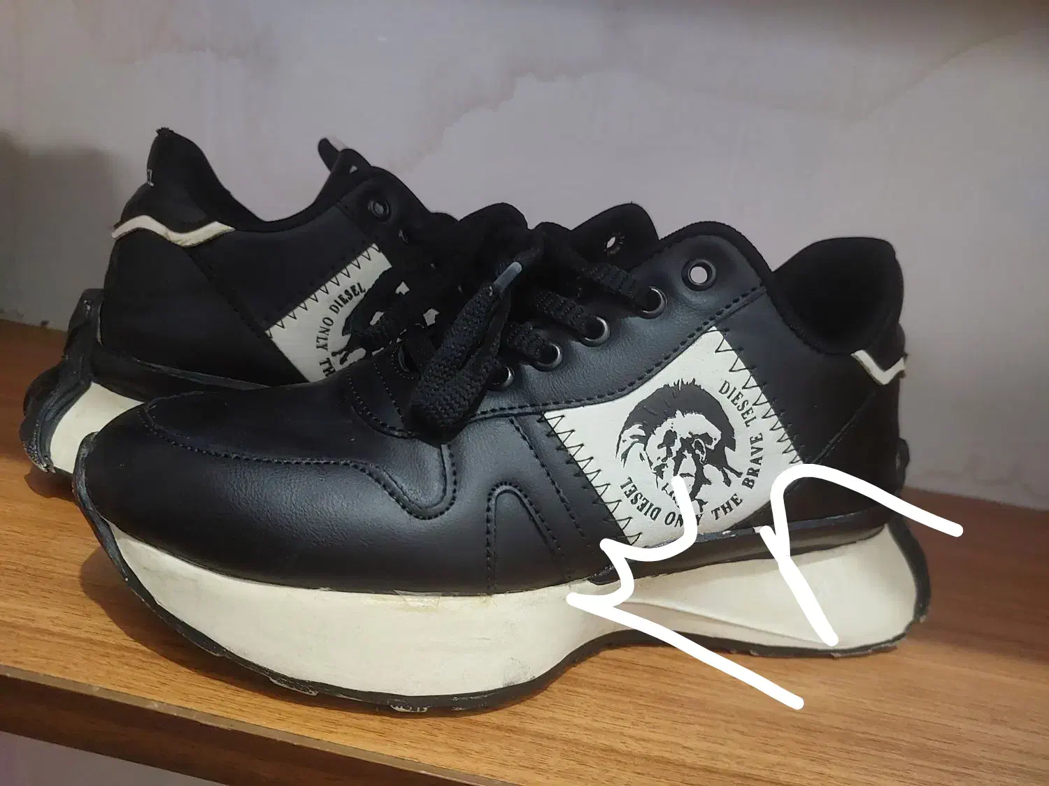 دو عدد کفش سایز 38 و39|کیف، کفش، کمربند|منجیل, |دیوار