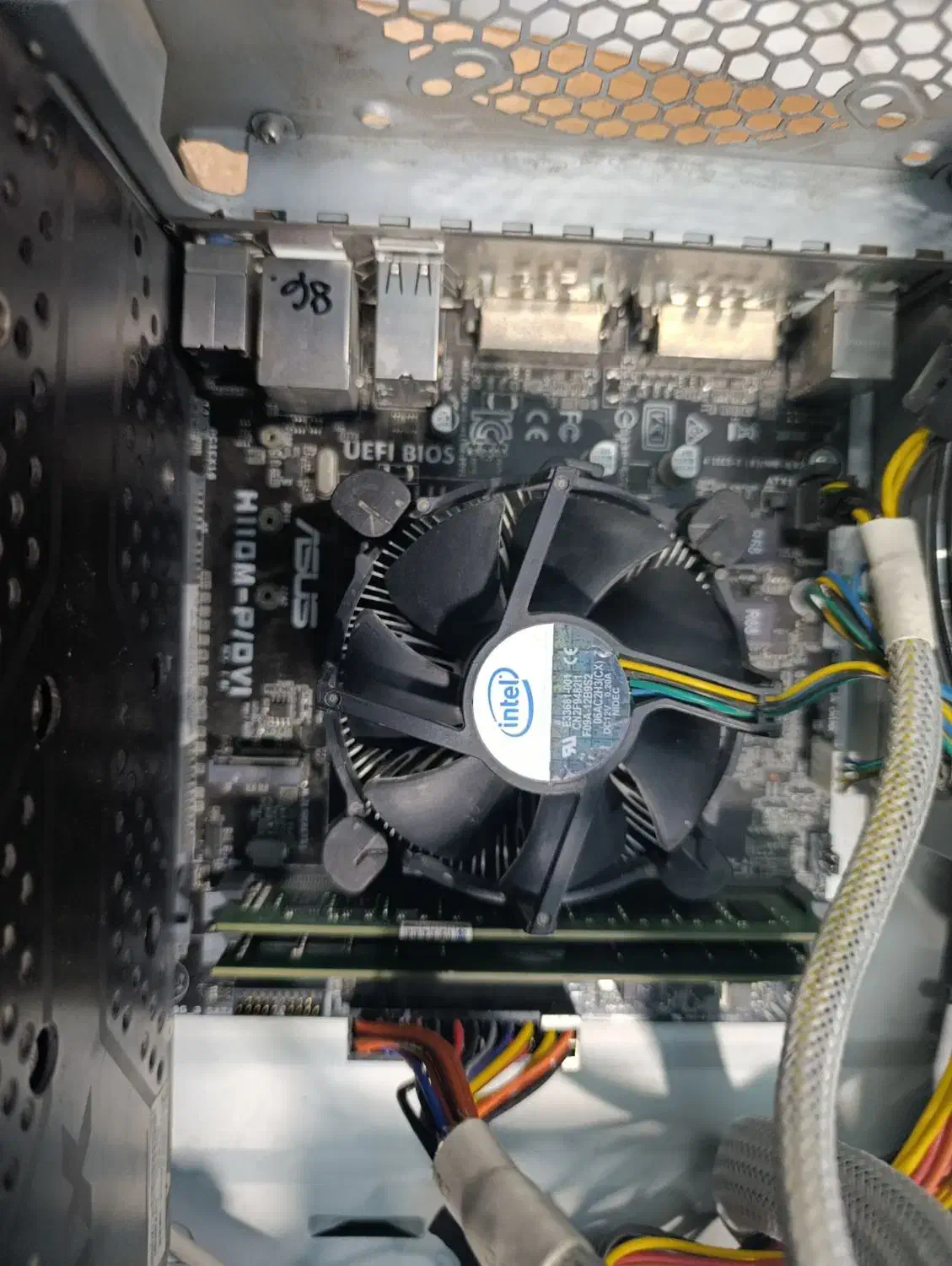 فروش کیس گیمینگ نسل ۶|رایانه رومیزی|زاهدان, |دیوار