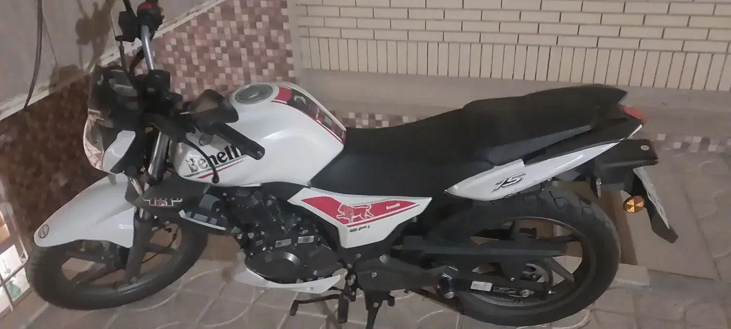 موتور بنلی ۱۵۰ فیس قدیم|موتورسیکلت|آباده, |دیوار