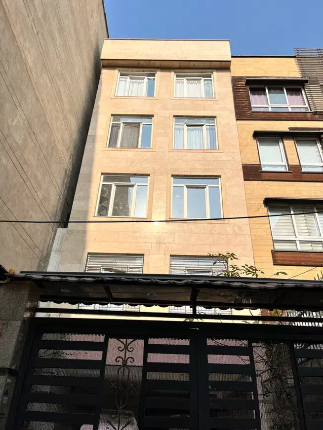 آپارتمان خوش نقشه در دولت ۶۵ متری