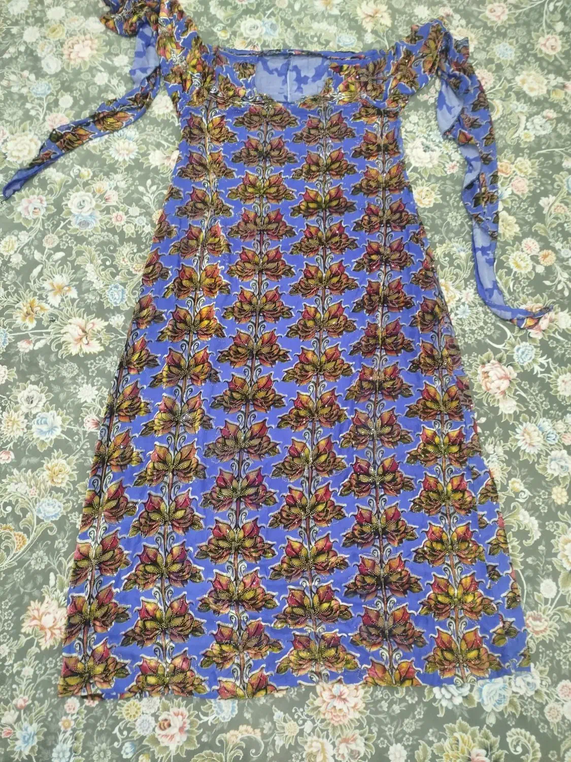 کراس مخمل|لباس|جوانرود, |دیوار