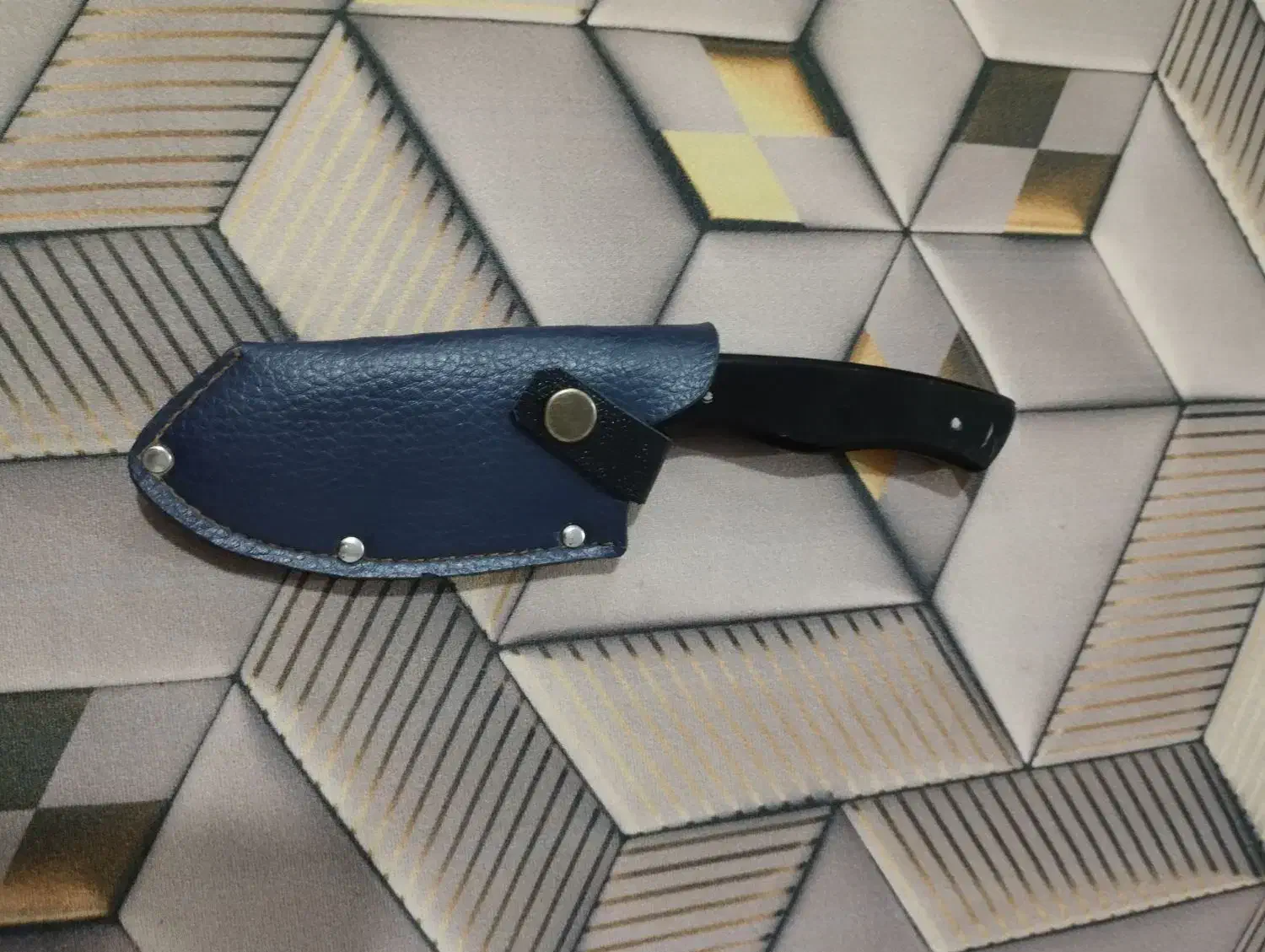 چاقو|کلکسیون اشیاء عتیقه|اهر, |دیوار