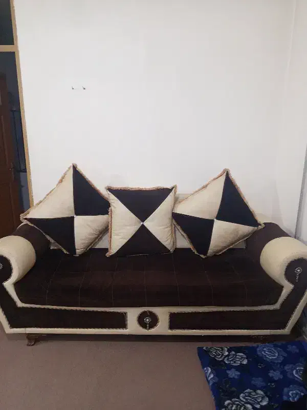 مبل راحتی|مبلمان خانگی و میز عسلی|سلماس, |دیوار