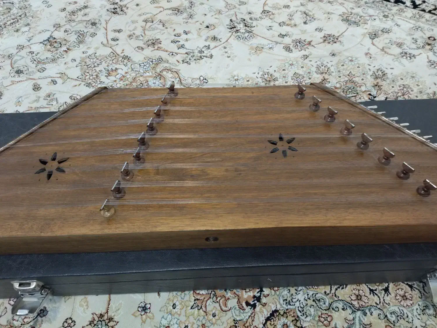 سنتور  کلاف گردو درجه یک|سازهای سنتی|اصفهان, محله سفلی|دیوار