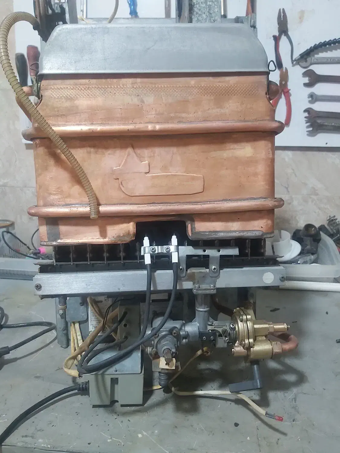 آبگرمکن فن دار درحدنو|آبگرمکن، پکیج، شوفاژ|قرچک, مهدیه|دیوار