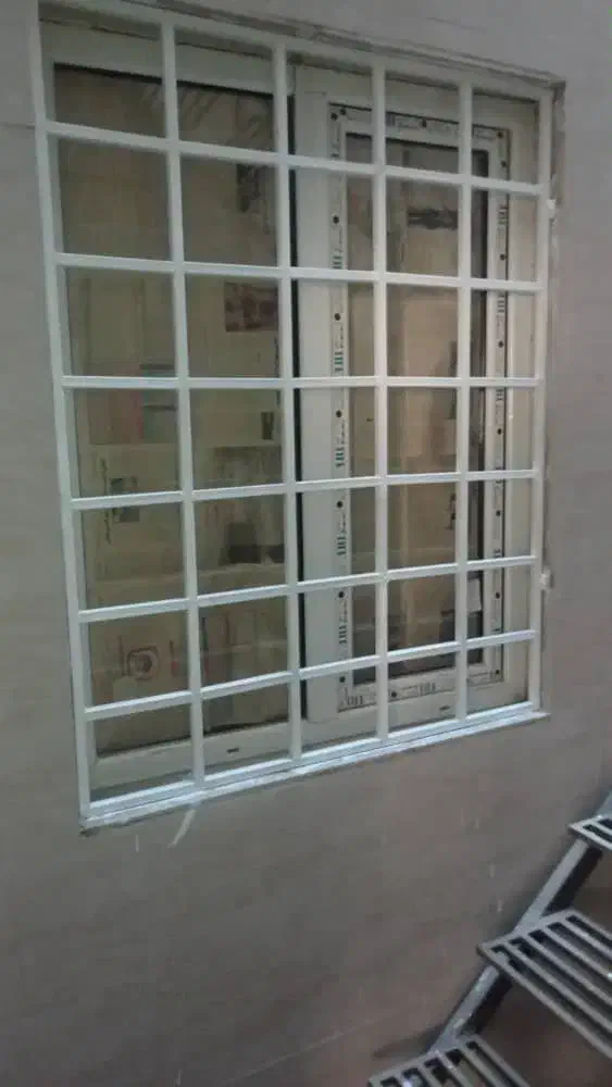 جوشکاری حرفه ای ساخت سایبان.حفاظ پنجره. پله فرار|خدمات پیشه و مهارت|اهواز, کوی باهنر|دیوار