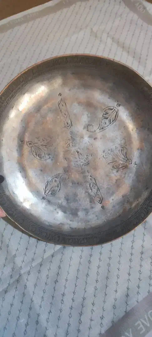 سینی مسی|کلکسیون اشیاء عتیقه|ابریشم, |دیوار