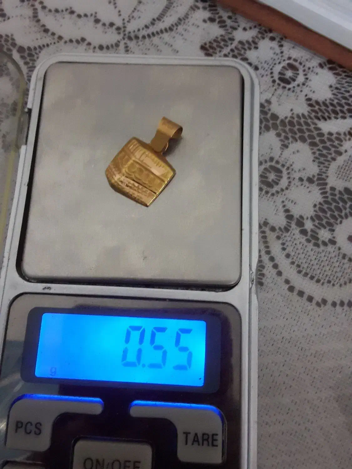 پلاک طلا|جواهرات|جهرم, |دیوار